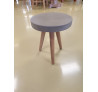 Odkládací stolek z masivu a betonu Gladstone